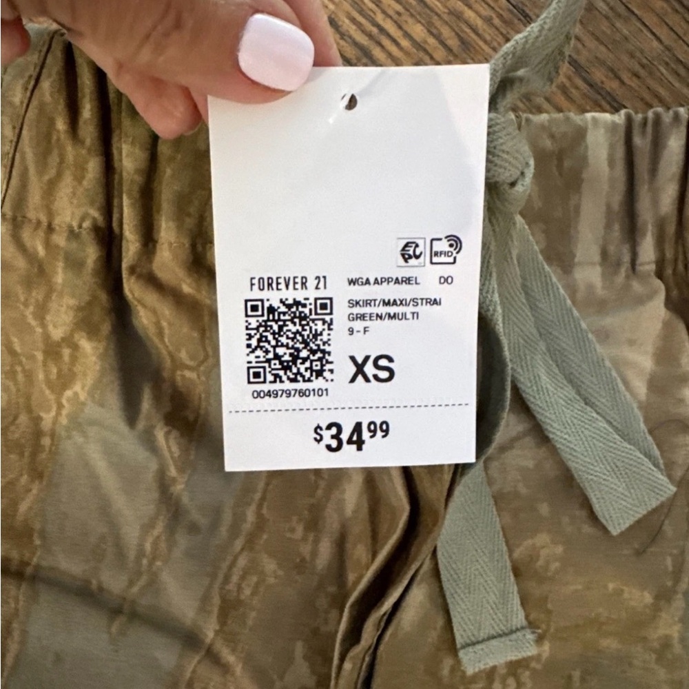 Forever 21 Maxi Skirt Cargo Khaki New Size XS - Picture 6 of 7